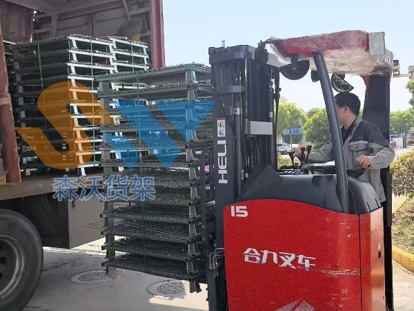 倉儲籠裝車發貨助力企業倉儲升級 江中食療鋼制托盤定制案例!